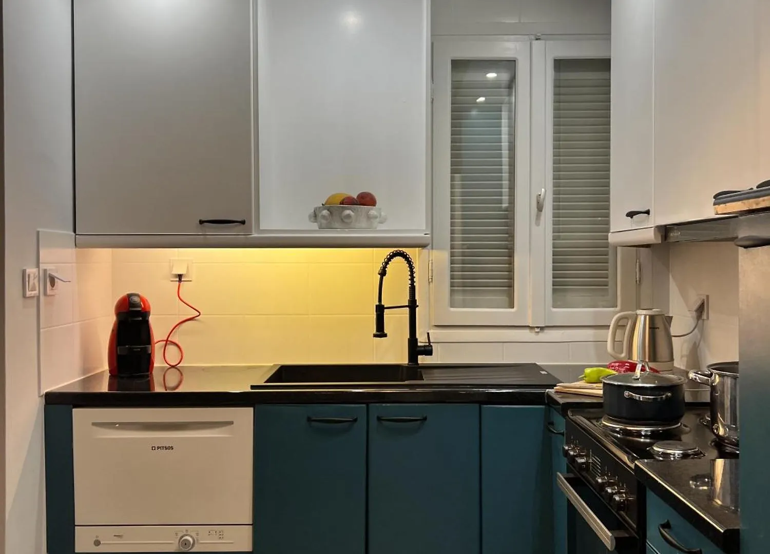 Homevision - Galerius Arch Condo - City Center Thessaloniki Apartment