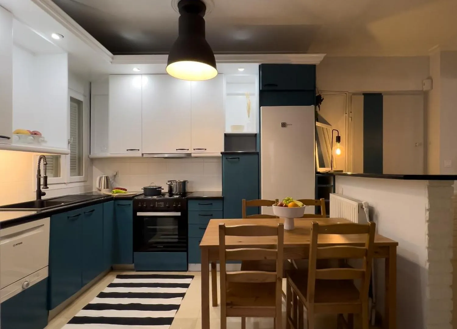 Homevision - Galerius Arch Condo - City Center Thessaloniki 0*,  Greece