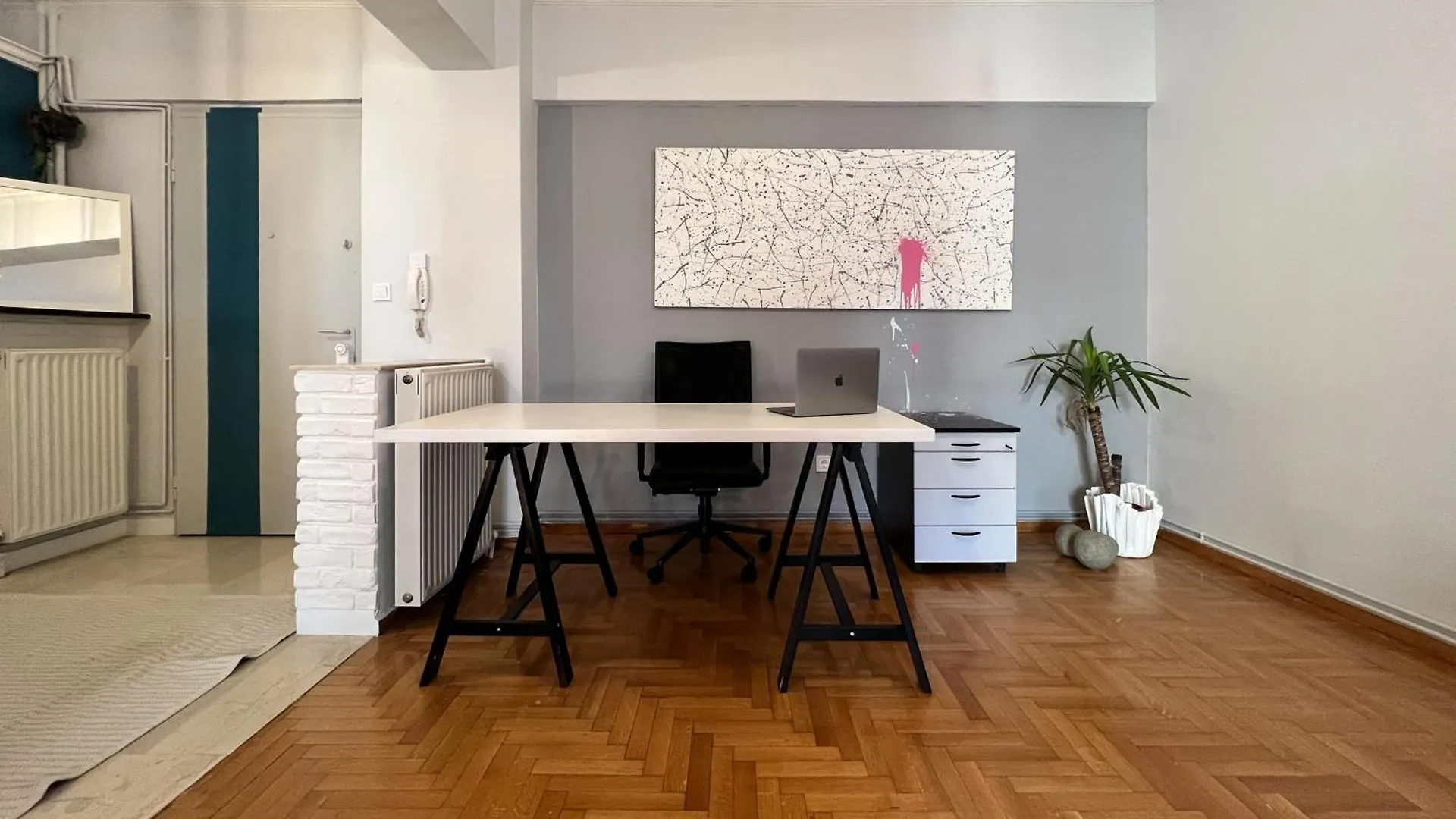 Homevision - Galerius Arch Condo - City Center Thessaloniki Apartment